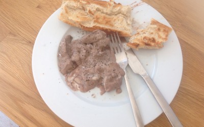 Creamy chicken livers on toast, 58p