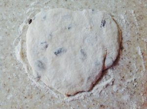 Uncooked raisin pan bread