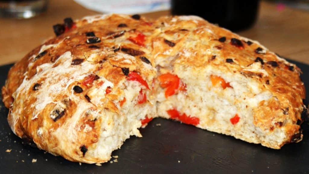 red pepper and onion loaf