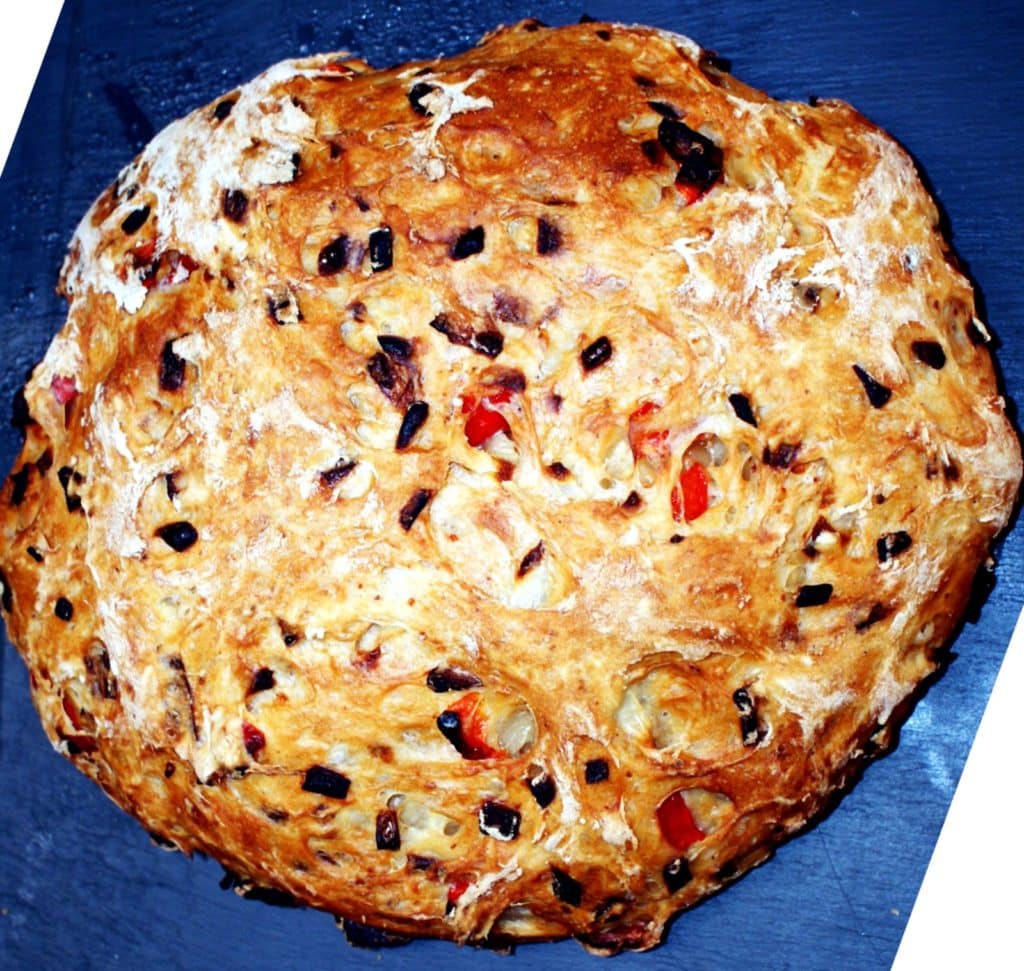 red pepper and onion loaf