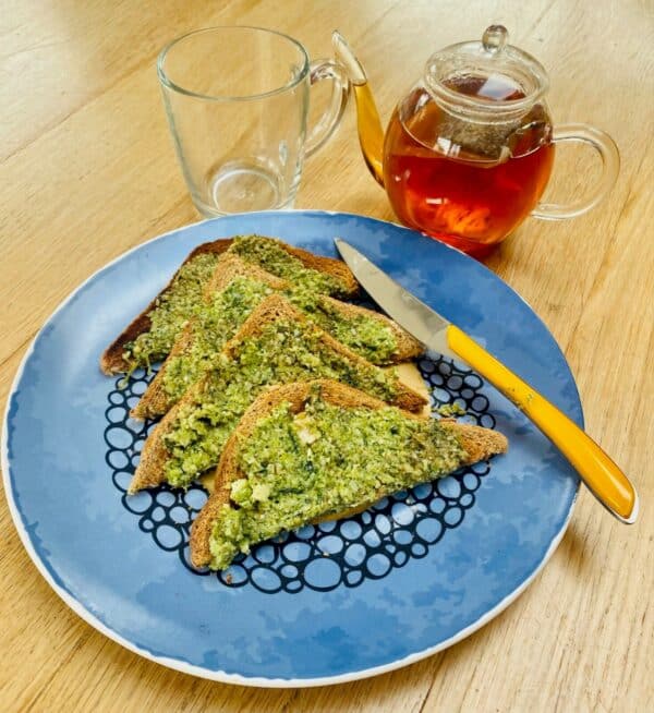 broccoli pesto on toast