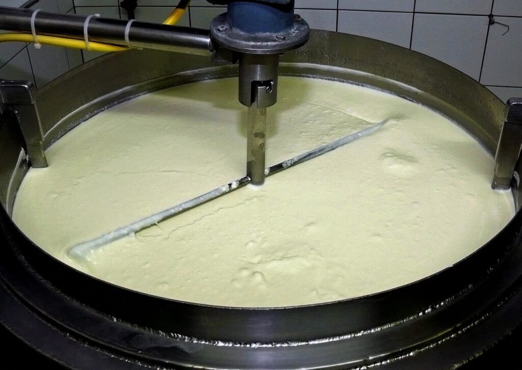 what to do with spoiled milk - yogurt being made